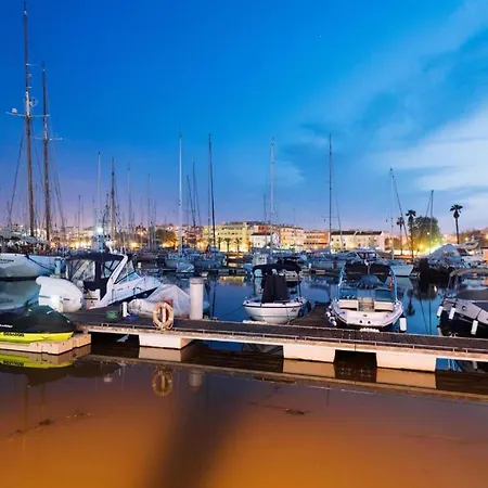 Διαμέρισμα In With Stunning Sea Views *