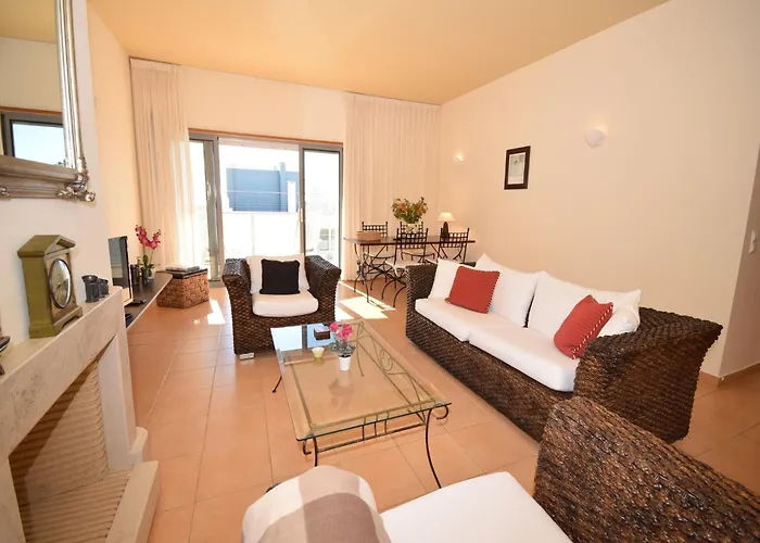 In With Stunning Sea Views Apartment