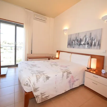 In With Stunning Sea Views *